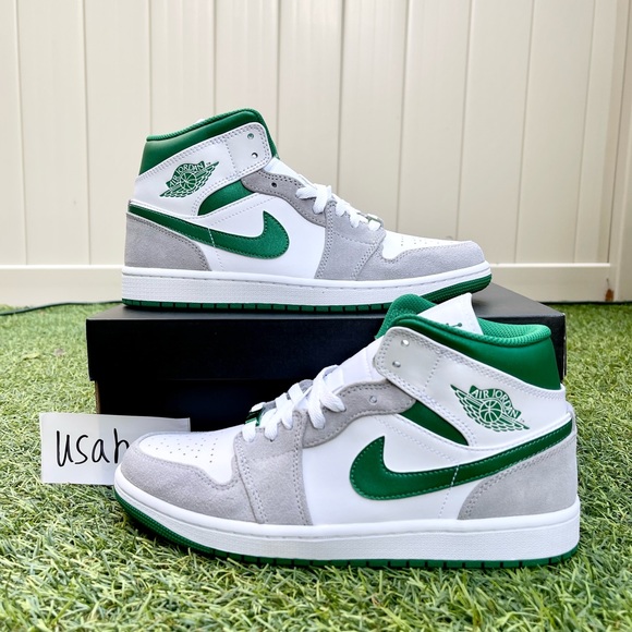 Jordan Other - Nike air Jordan 1 Mid grey green